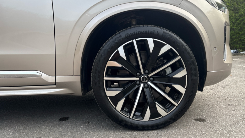 Volvo XC90 2.0 T8 PHEV Ultra Dark 5dr AWD Geartronic Estate